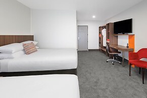 JetPark Hotel Hamilton Airport