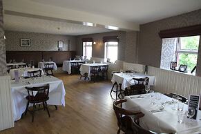 5 Corners Guest Inn