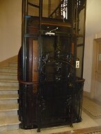 Hotel Victor Hugo