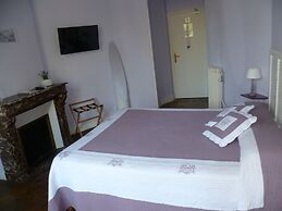 Hotel Victor Hugo