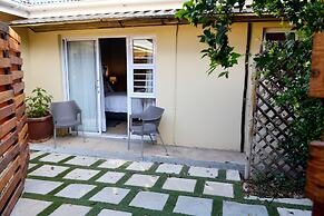 Kududu Guest House