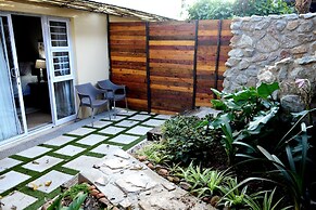 Kududu Guest House