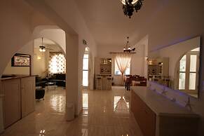 Zeus Hotel