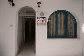 Zeus Hotel