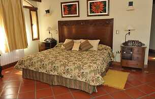 La Casa De La Bodega - Wine Boutique Hotel