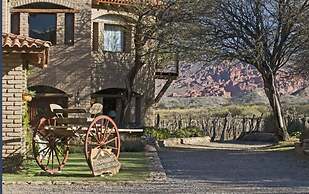 La Casa De La Bodega - Wine Boutique Hotel