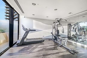 Oaks Redcliffe Mon Komo Suites