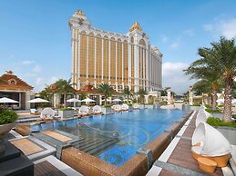 Banyan Tree Macau