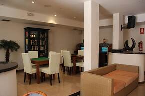 Apartamentos Marola Park