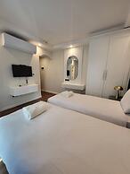 Carlton Hotel