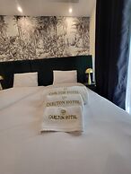 Carlton Hotel