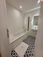 Carlton Hotel