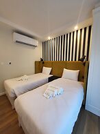 Carlton Hotel