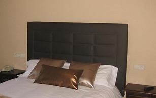 Hotel Entremontes