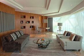 ANDAZ CAPITAL GATE ABU DHABI, BY HYATT