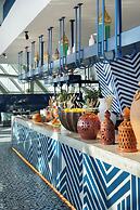 ANDAZ CAPITAL GATE ABU DHABI, BY HYATT