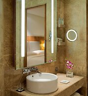 ANDAZ CAPITAL GATE ABU DHABI, BY HYATT