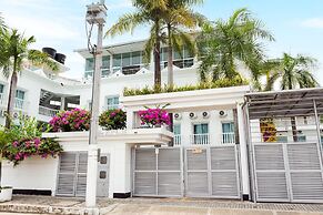 Hotel Manantial