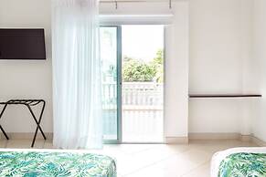 Hotel Manantial