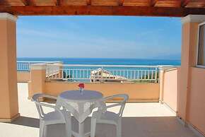 Paramonas Hotel