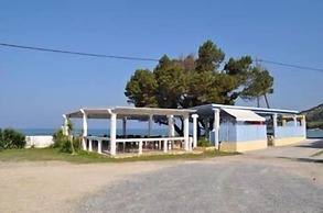 Paramonas Hotel
