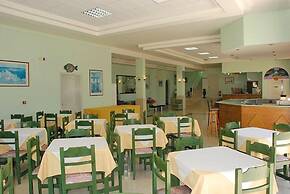 Paramonas Hotel