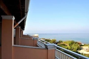 Paramonas Hotel