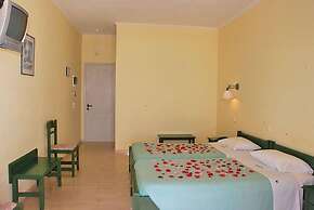 Paramonas Hotel