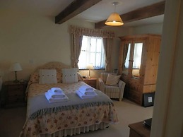 East Hook Farm & Country House
