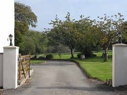 East Hook Farm & Country House