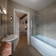 East Hook Farm & Country House