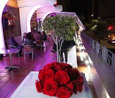 Hotel Reina Isabel