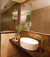 Hotel Reina Isabel