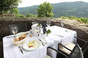 Vela Vrata Hotel