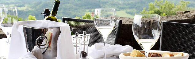 Vela Vrata Hotel