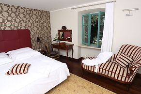 Vela Vrata Hotel