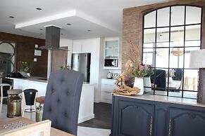 Icon Luxury Apartments