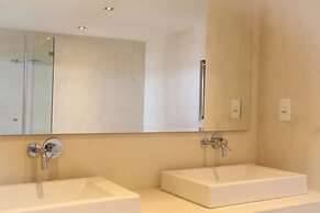 Icon Luxury Apartments