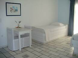 Nissiotiko Hotel