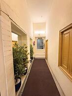 Hotel Bright