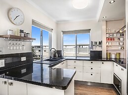Burlington Holiday Apartments