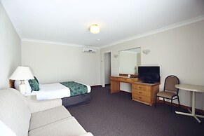 Cascades Motor Inn