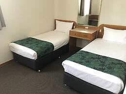 Cascades Motor Inn