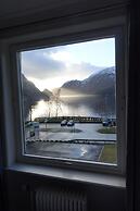 Trolltunga Hotel