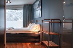 Trolltunga Hotel