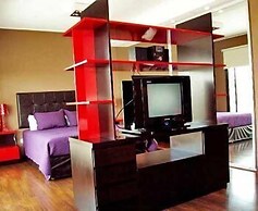 Silver Soho Suites
