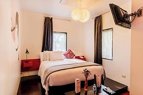 Dreams Boutique Hotel