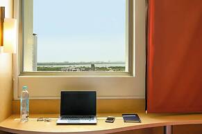 ibis Cancun Centro
