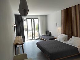 Melissa Apartments, Studios & Suites