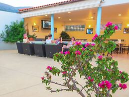Melissa Apartments, Studios & Suites